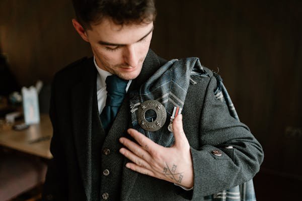 L'art de la fabrication de pins : personnalisez votre style